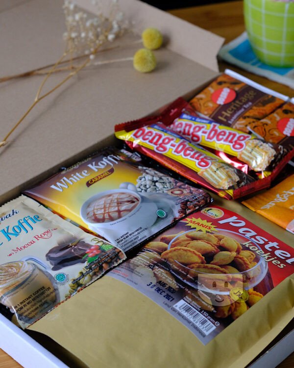 Gift Box Small - Send to Yourself - Image 3
